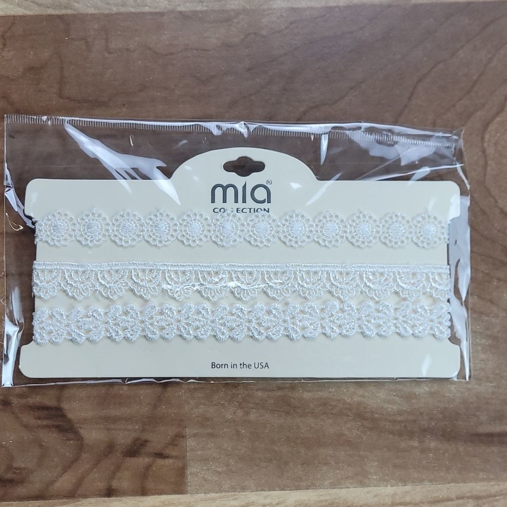 MIA Collection White Choker Three Pack - Picture 4 of 4
